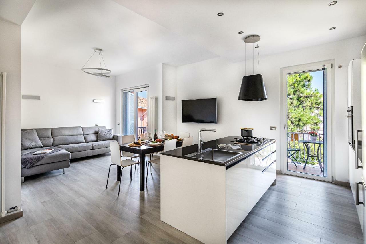 Il Quadrifoglio D4 Apartment By Wonderful Italy Sirmione Exterior photo